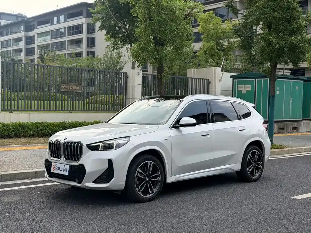 BMW X1 — фото 10