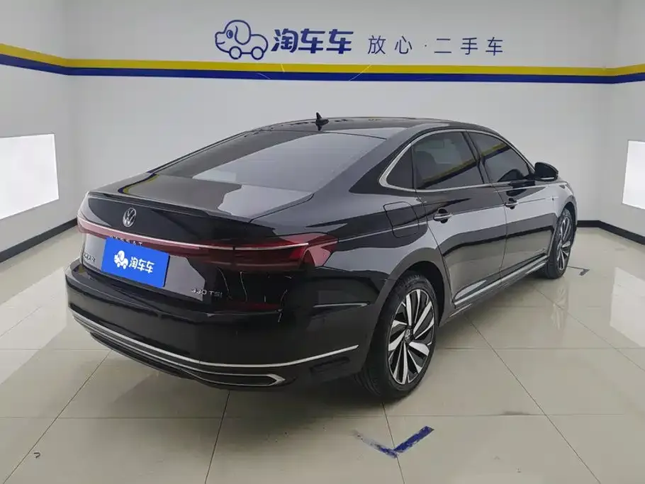 Volkswagen Passat — фото 10