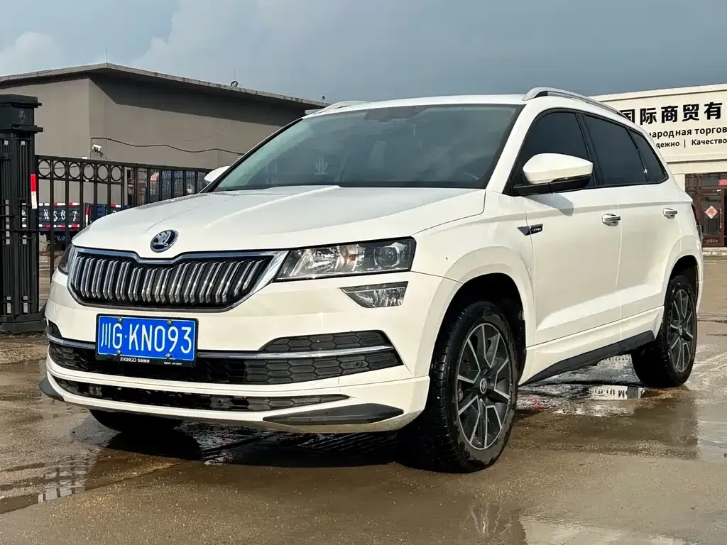 Skoda Karoq — фото 1
