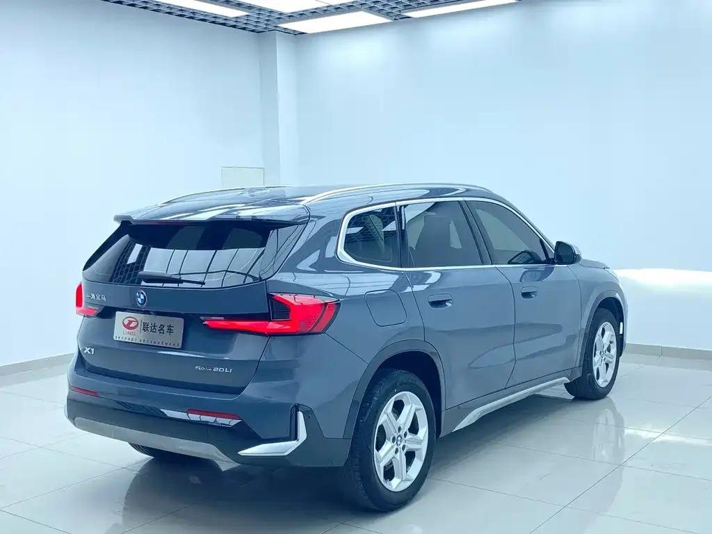 BMW X1 — фото 10