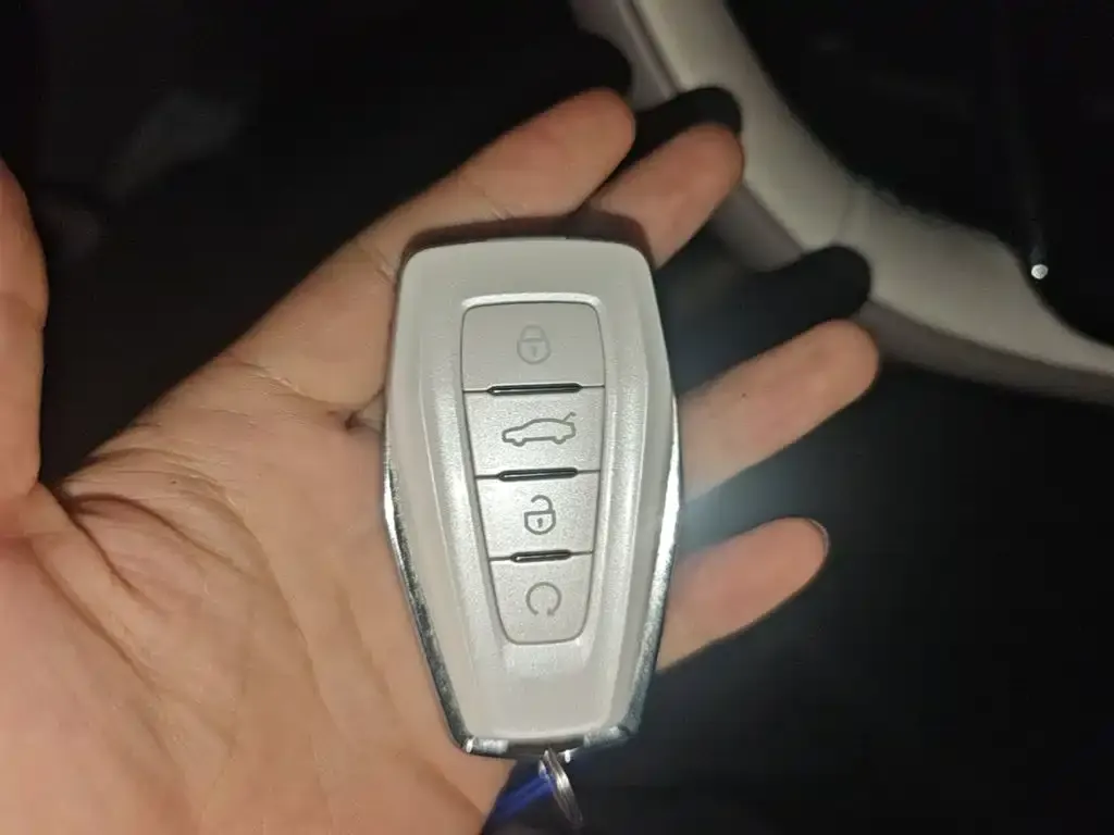 Geely Icon — фото 2