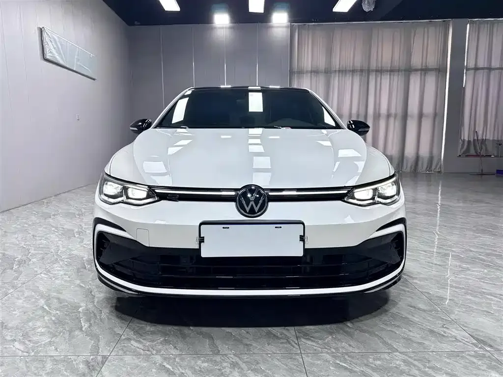 Volkswagen Golf — фото 6