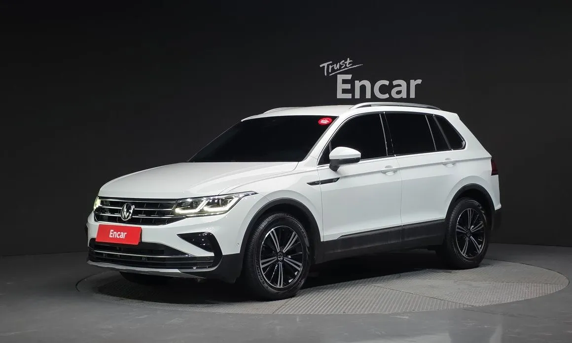 Volkswagen Tiguan — фото 1