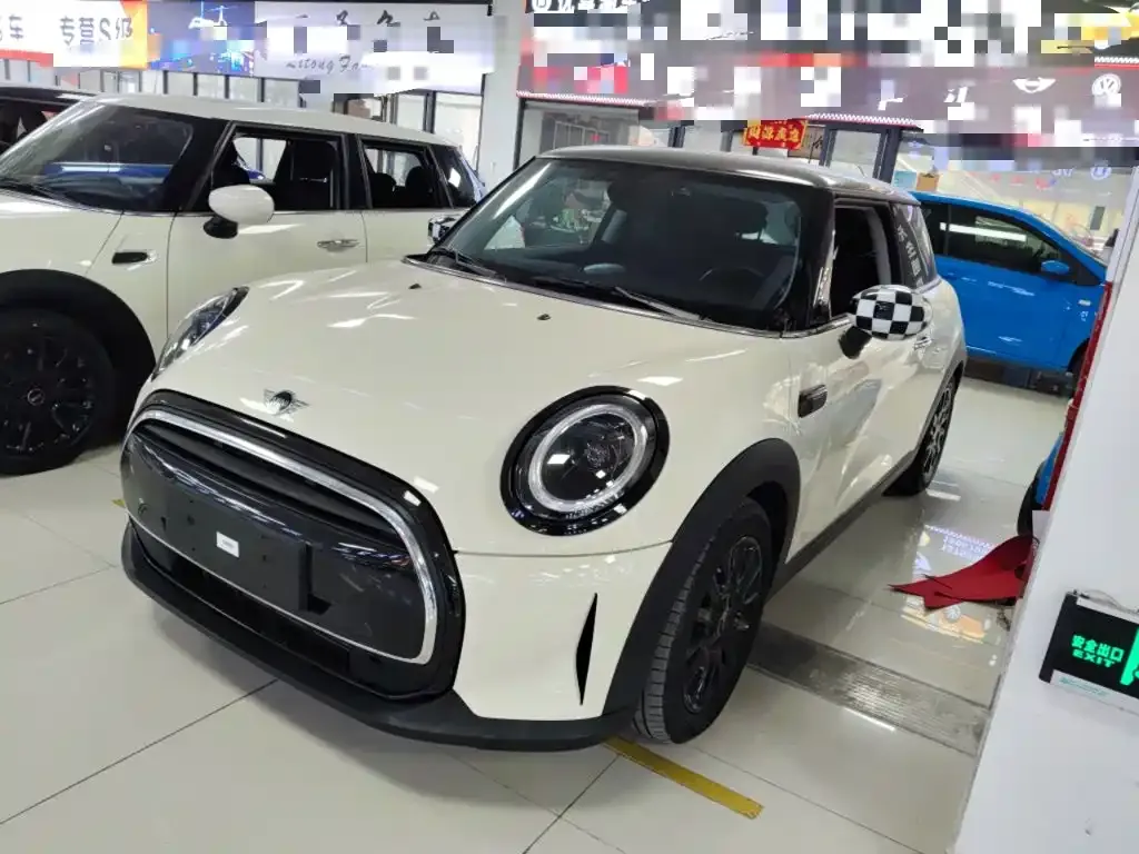 MINI Cooper (3-door) — фото 1
