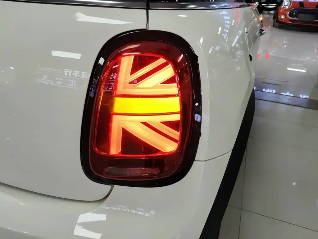 MINI Cooper (3-door) — фото 2