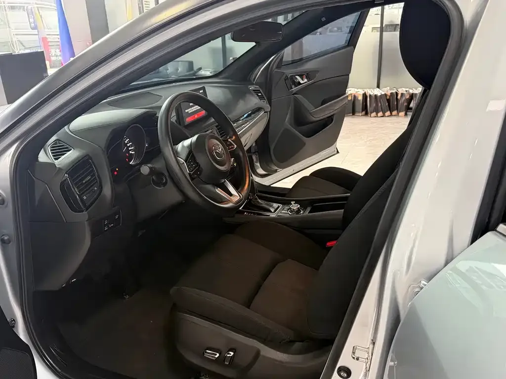 Mazda CX-4 — фото 3