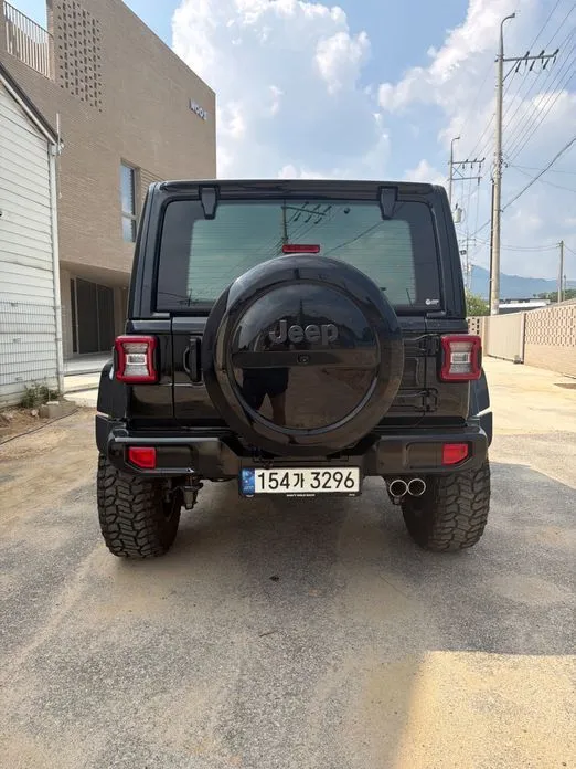Jeep Wrangler — фото 5