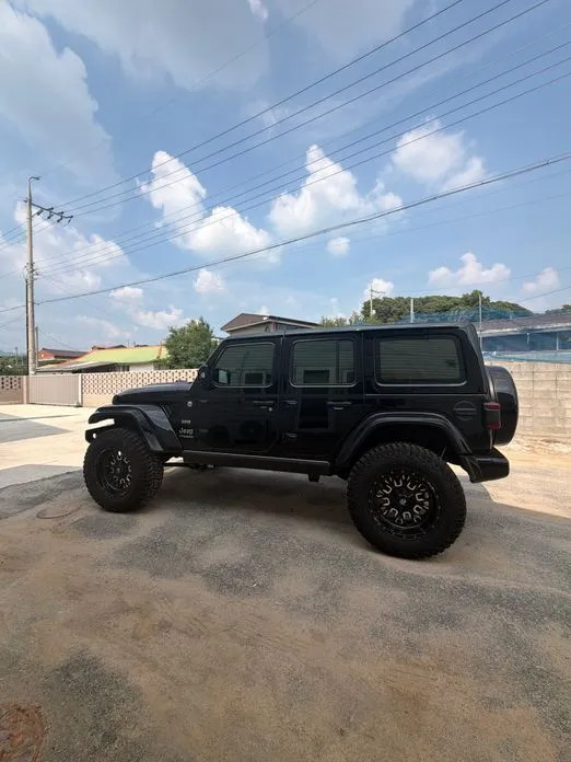 Jeep Wrangler — фото 2