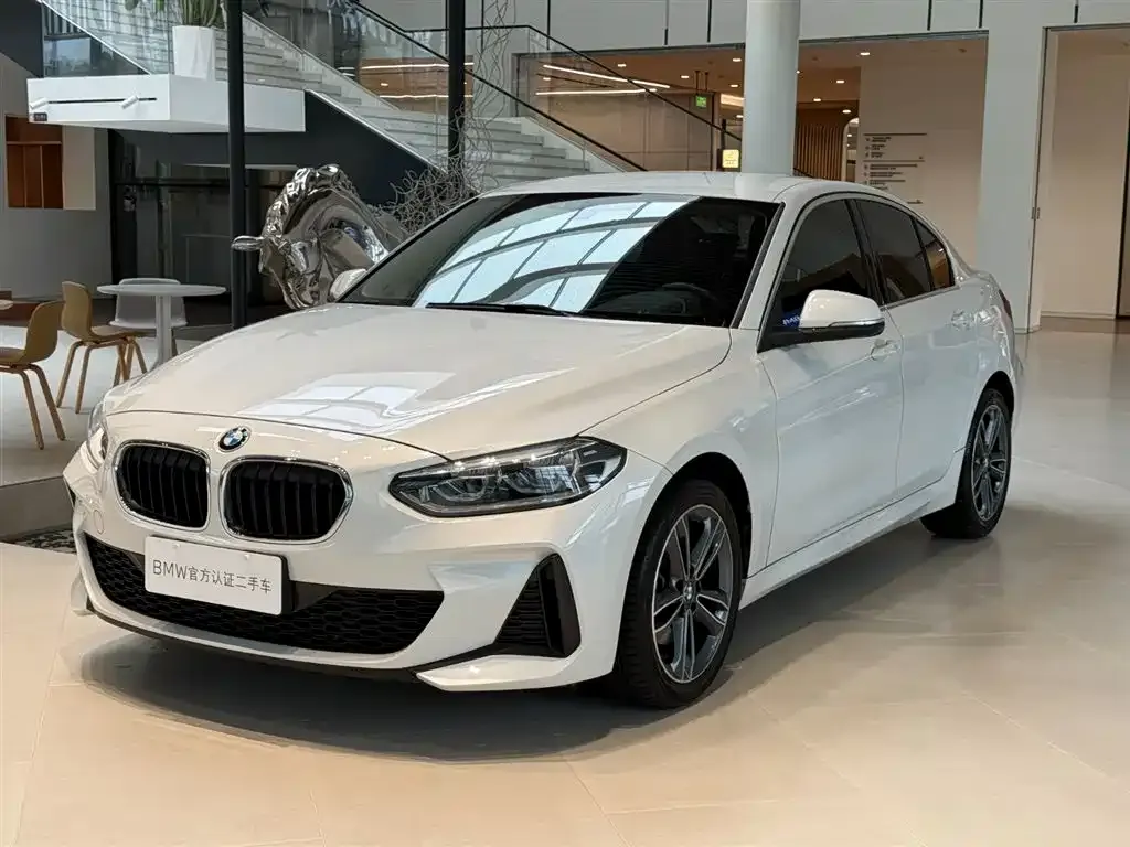 BMW 1 Series — фото 1