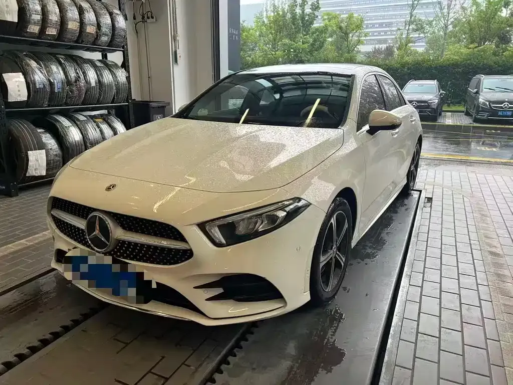 Mercedes-Benz A-Class — фото 1