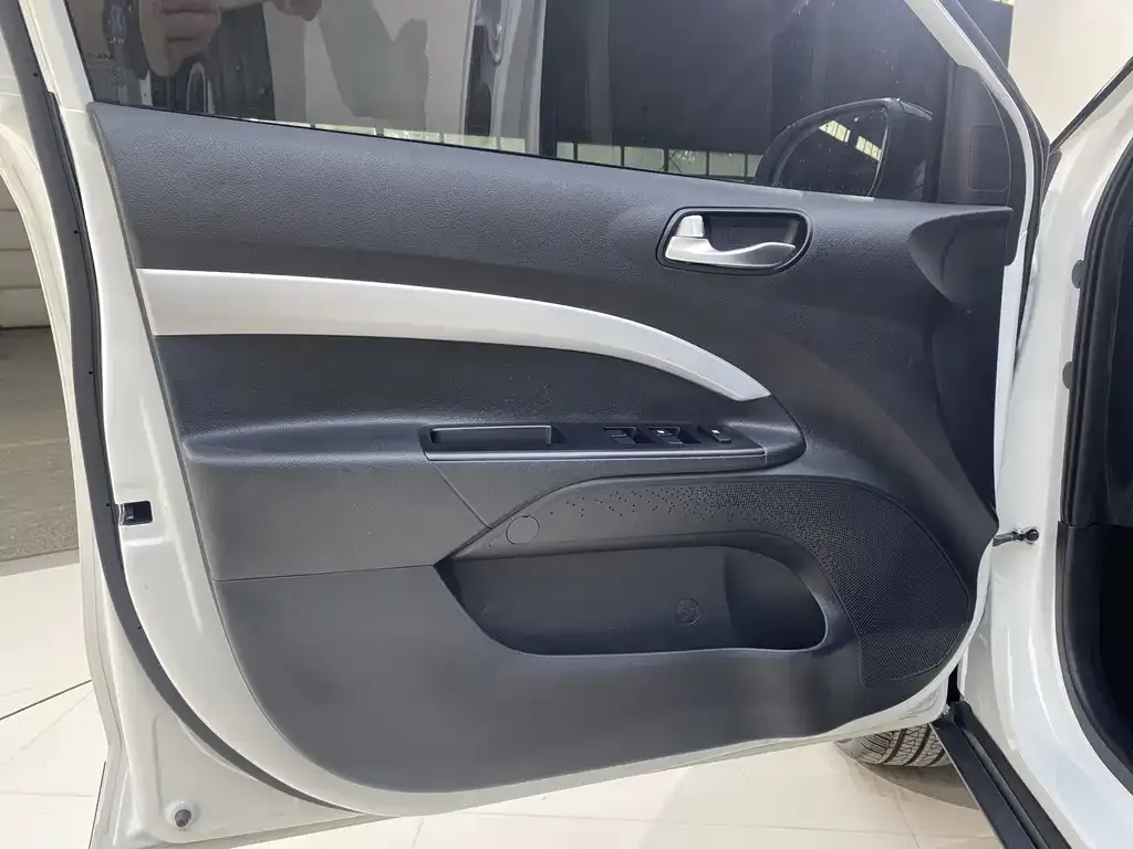 Kia KX1 — фото 8
