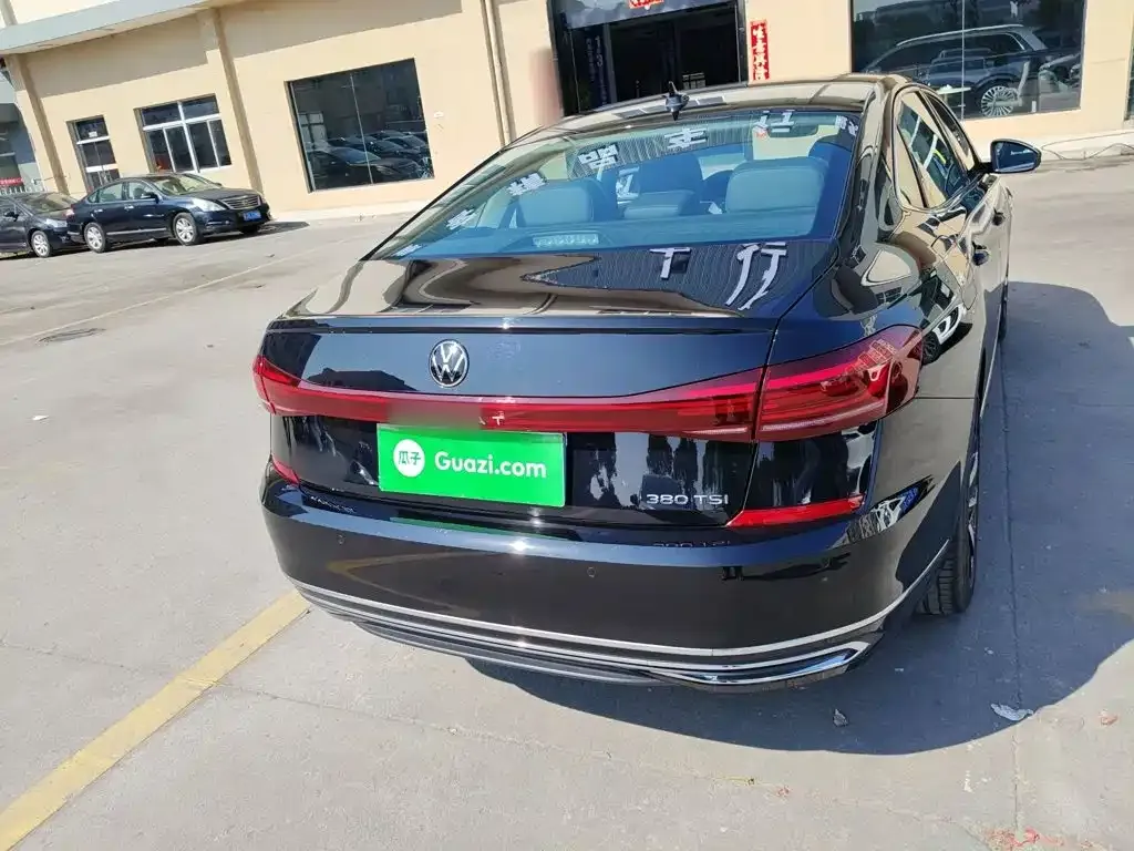 Volkswagen Passat — фото 7