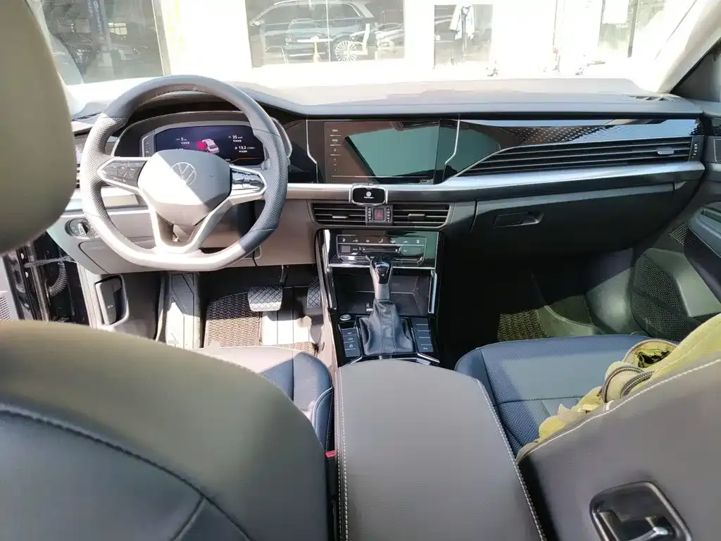 Volkswagen Passat — фото 6