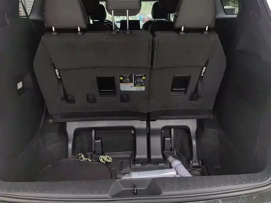 Toyota Sienna — фото 2