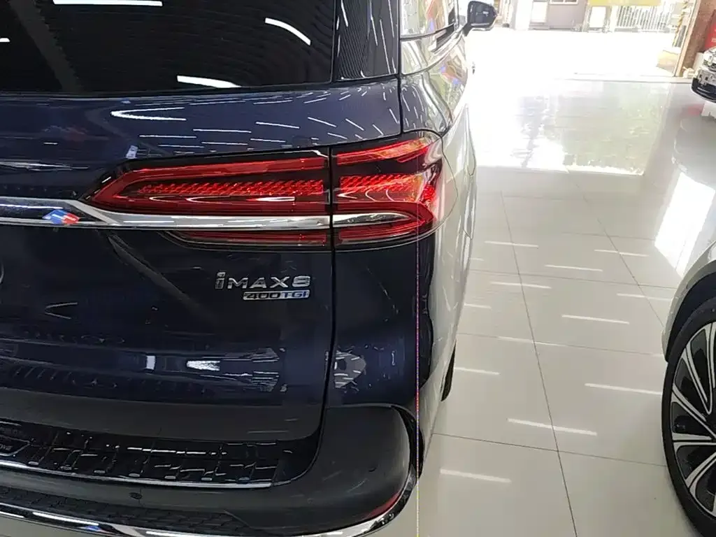 Roewe iMAX8 — фото 3