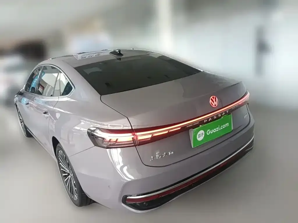 Volkswagen Passat — фото 4