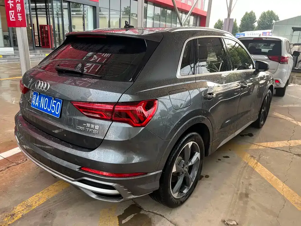 Audi Q3 — фото 4