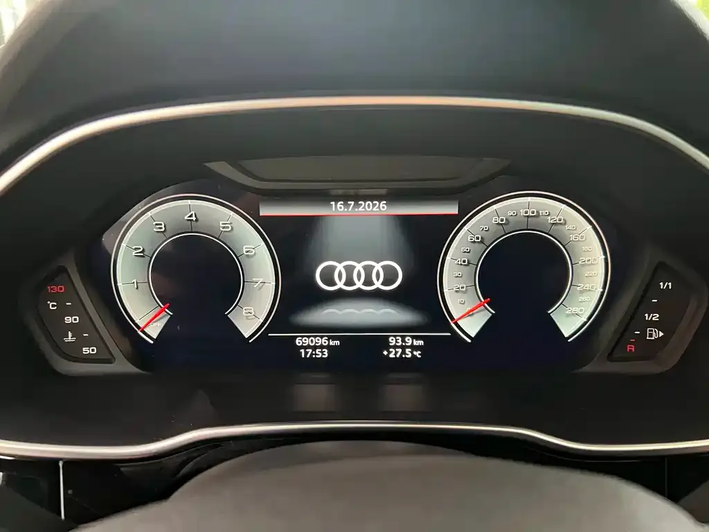 Audi Q3 — фото 2