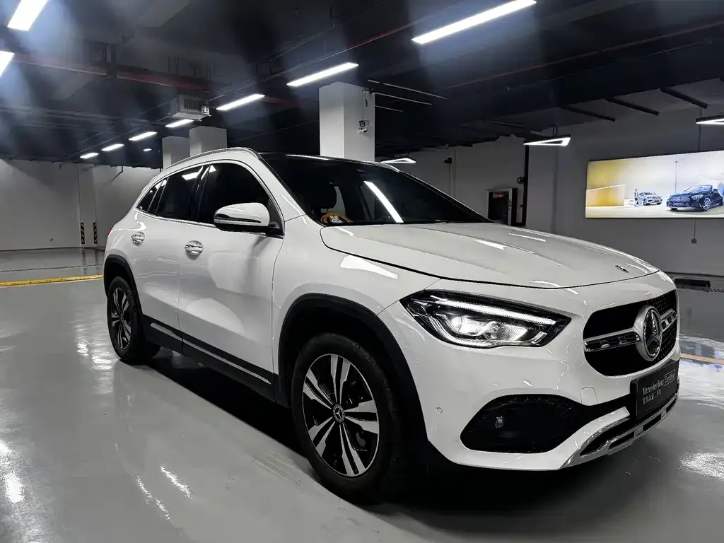 Mercedes-Benz GLA — фото 7