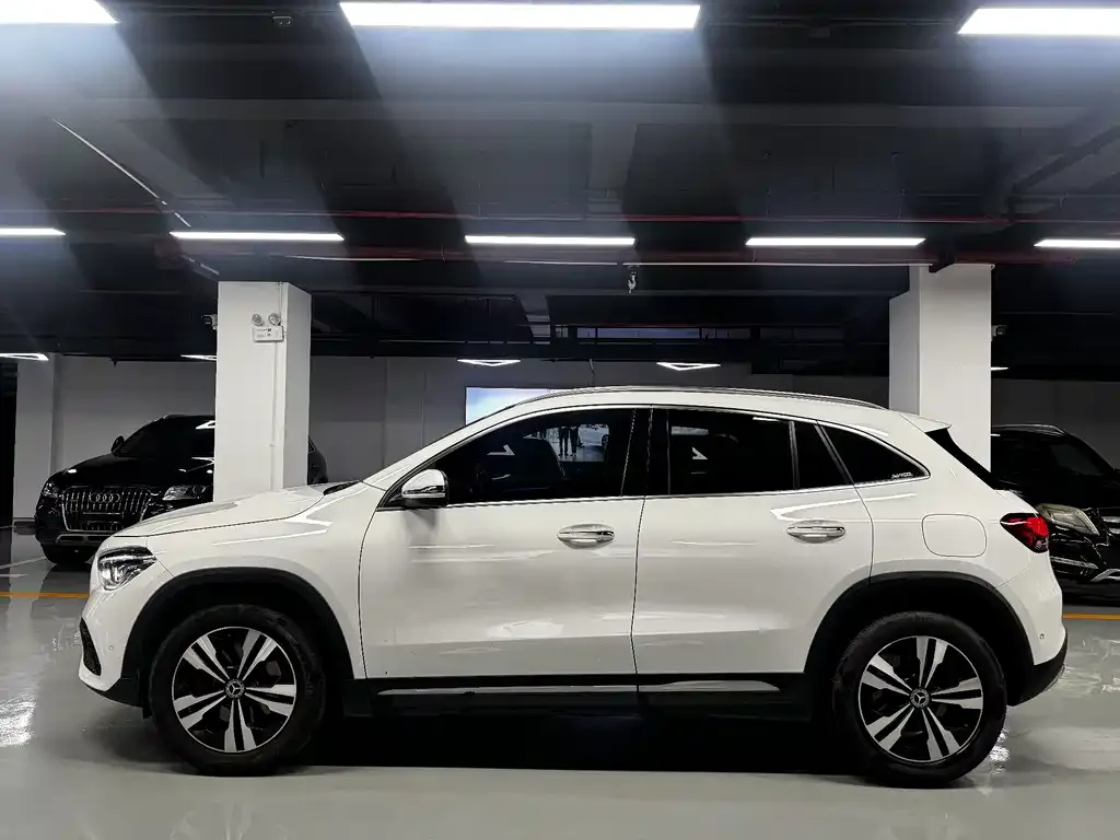 Mercedes-Benz GLA — фото 8