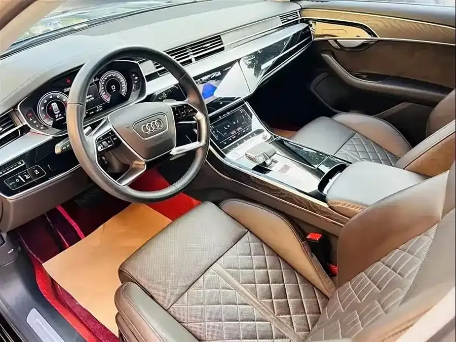 Audi A8 — фото 6
