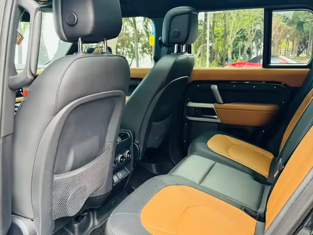 Land Rover Defender — фото 4