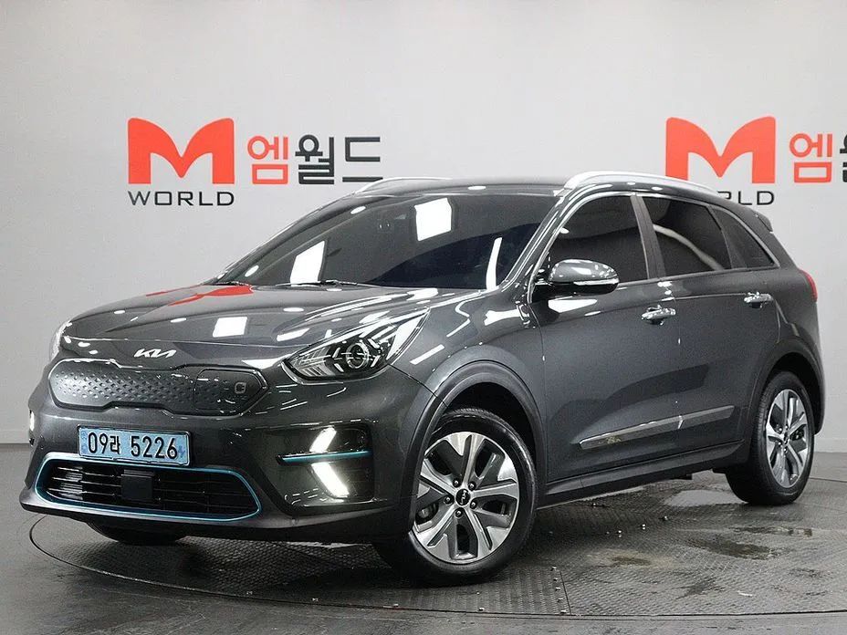 Kia Niro — фото 1
