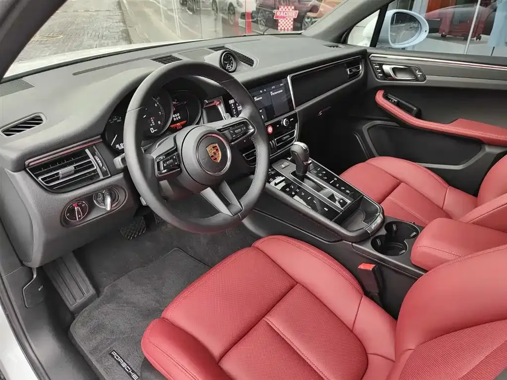 Porsche Macan — фото 10