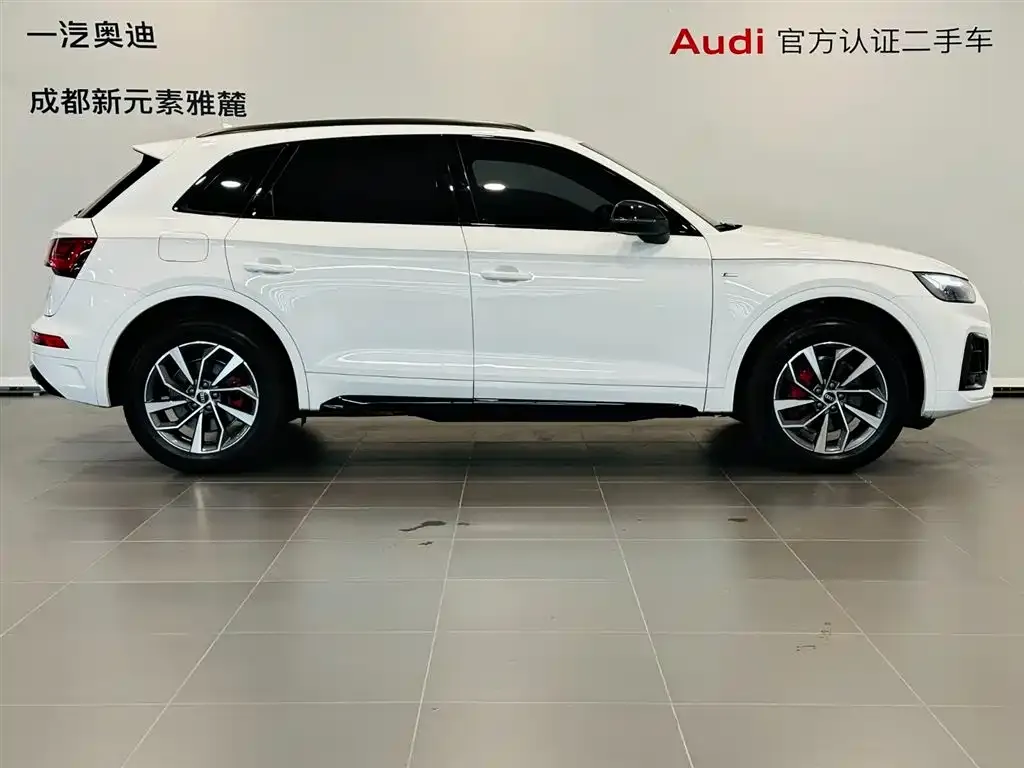 Audi Q5L — фото 2
