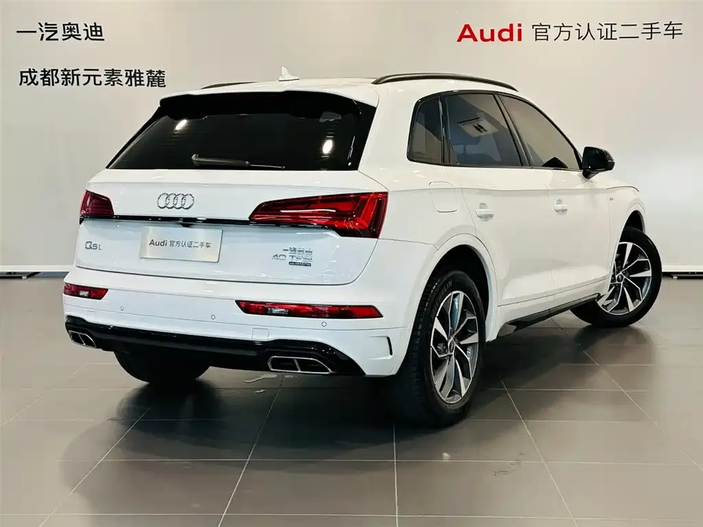 Audi Q5L — фото 4