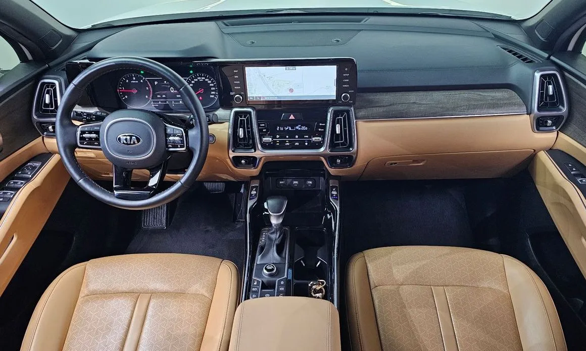 Kia Sorento — фото 8