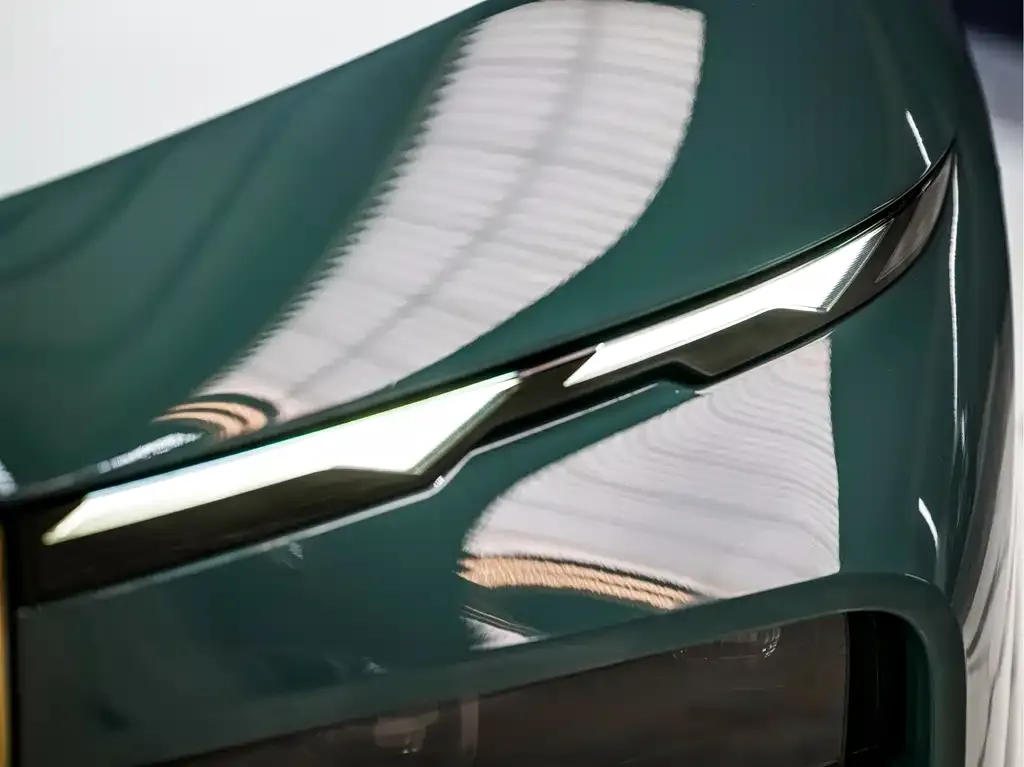 BMW XM — фото 2