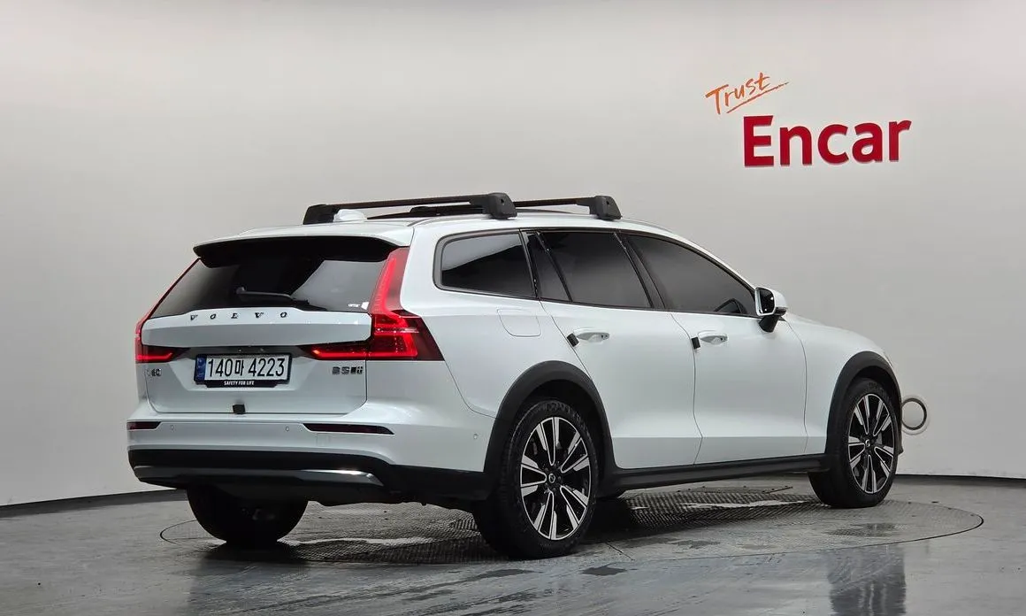 Volvo V60 — фото 4
