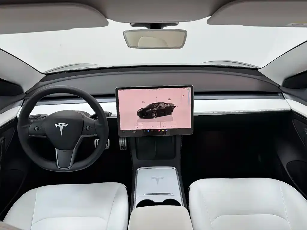 Tesla Model 3 — фото 5