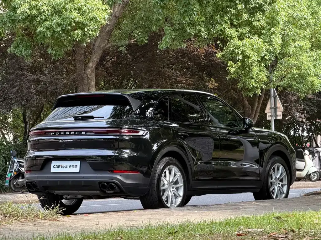 Porsche Cayenne — фото 10