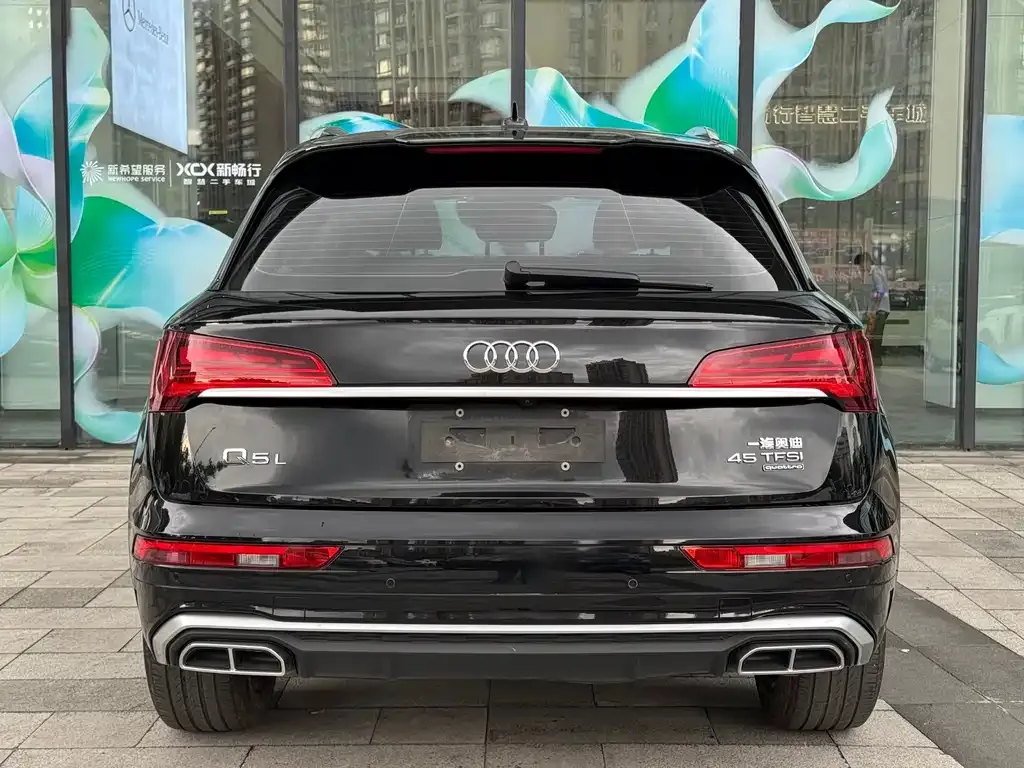 Audi Q5L — фото 2