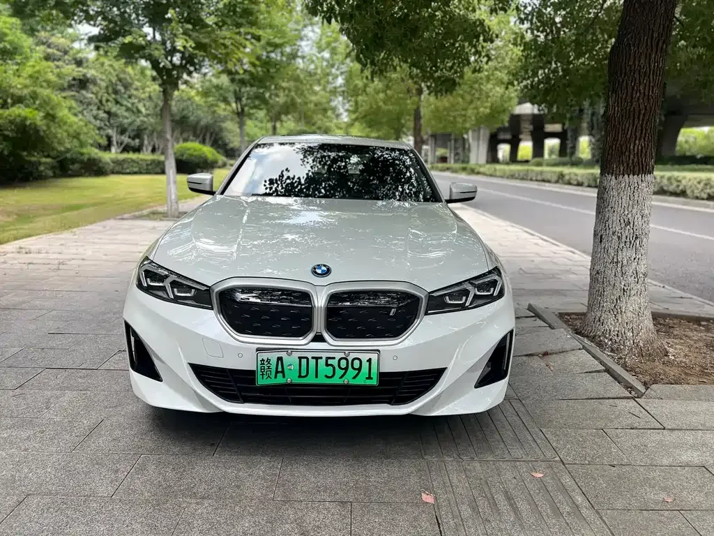 BMW i3 — фото 4