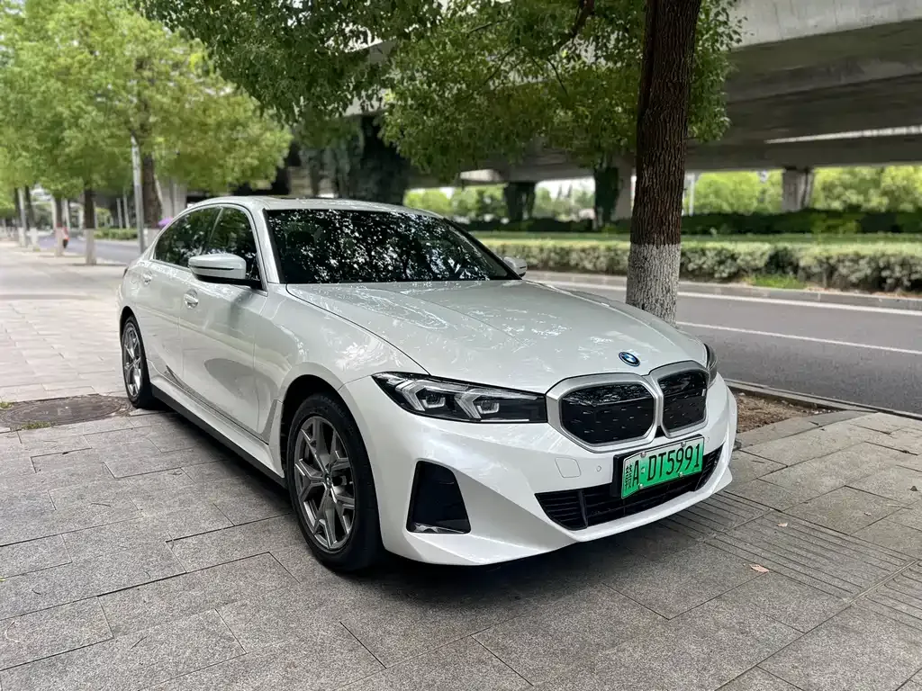 BMW i3 — фото 5