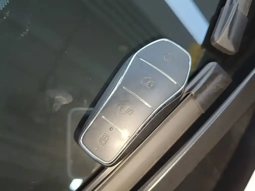 BYD Seal 07 EV — фото 2