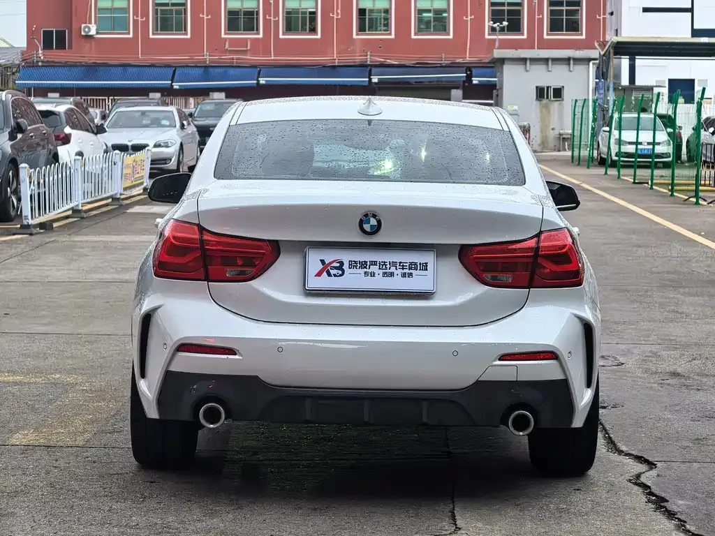 BMW 1 Series 2022 из CN, фото 3