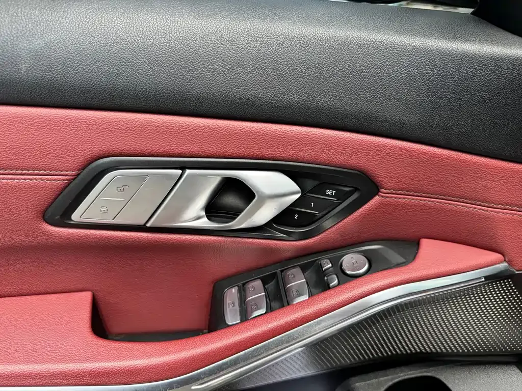 BMW 3 Series 2022 из CN, фото 10