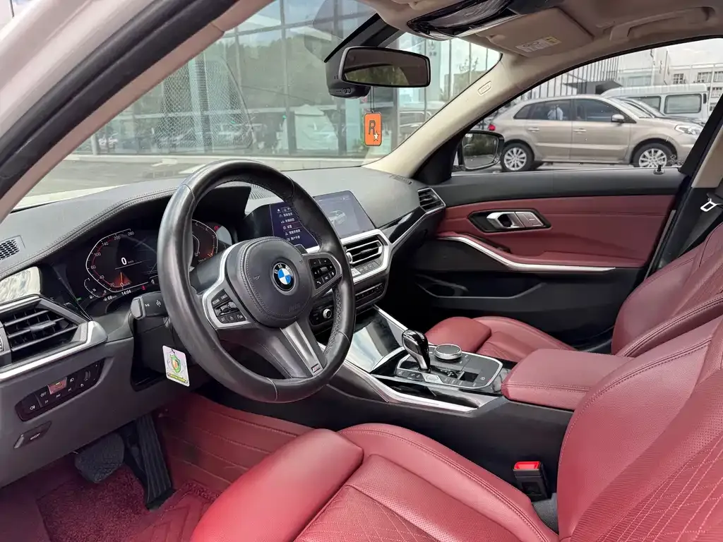 BMW 3 Series 2022 из CN, фото 6