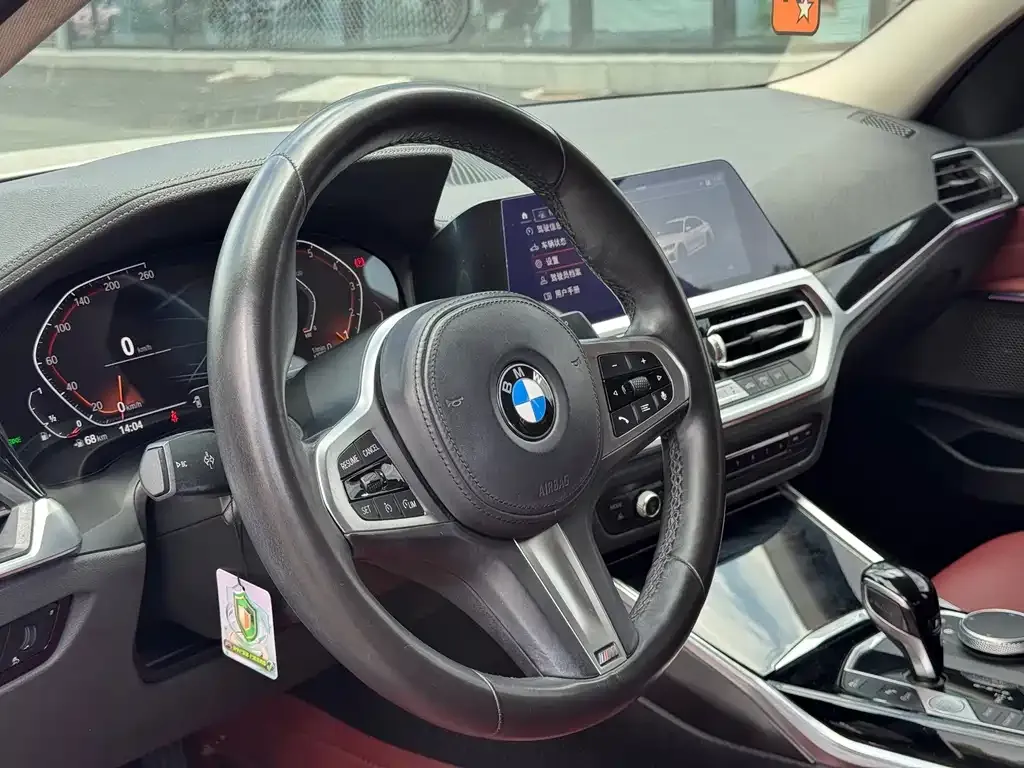 BMW 3 Series 2022 из CN, фото 2
