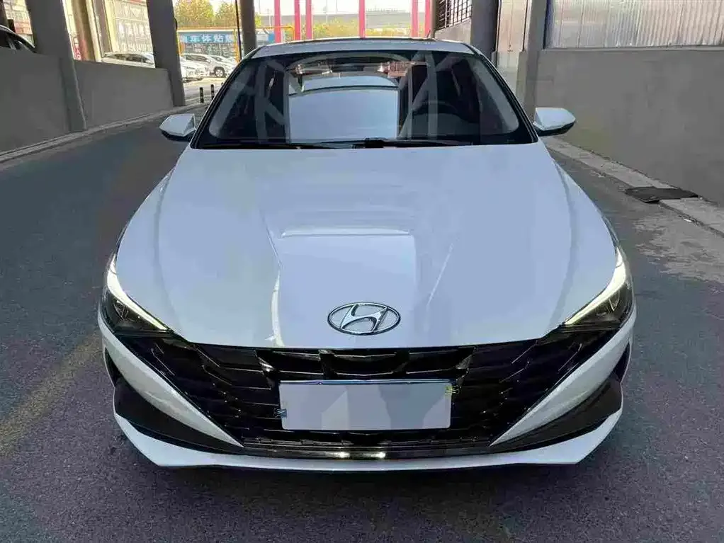 Hyundai Elantra — фото 6