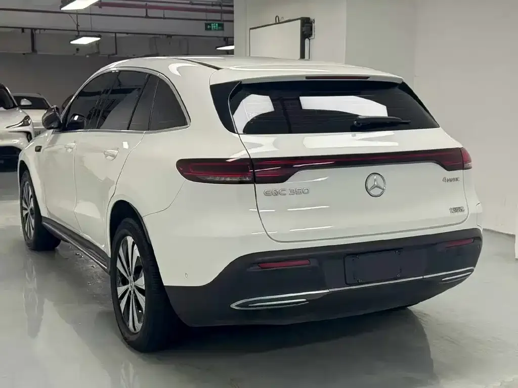Mercedes-Benz EQC — фото 4