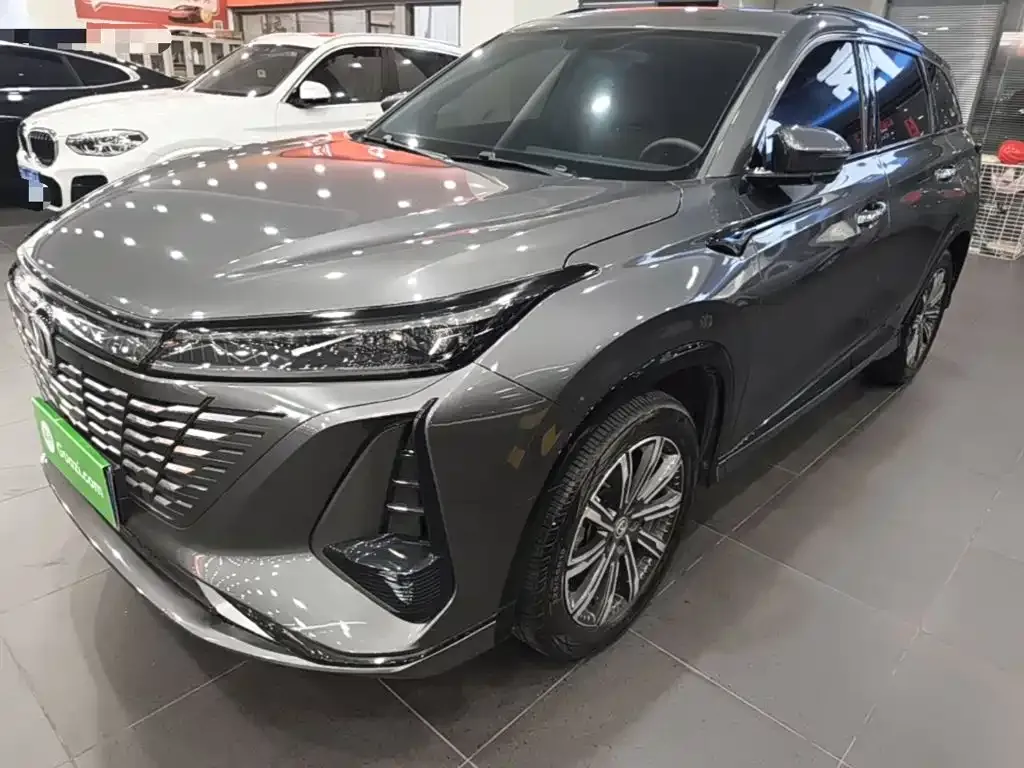 Changan CS75PLUS — фото 1