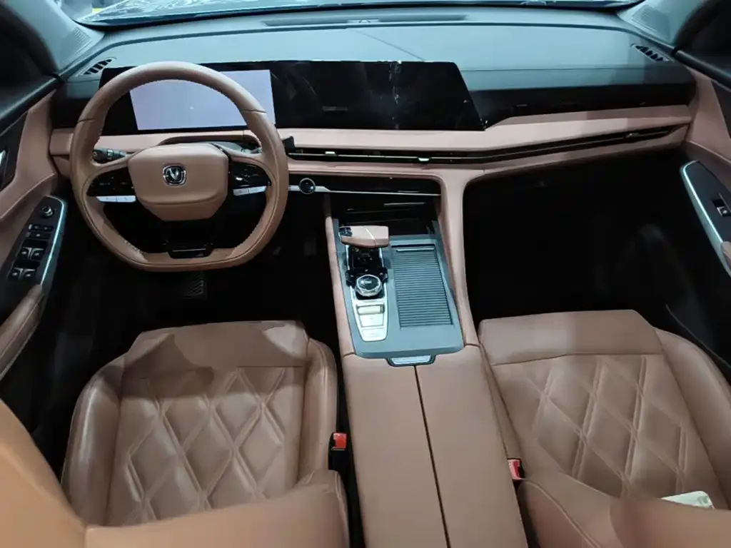 Changan CS75PLUS — фото 2