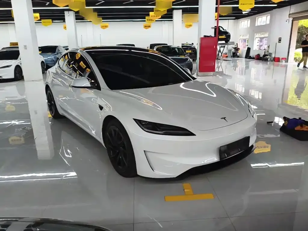 Tesla Model 3 — фото 6