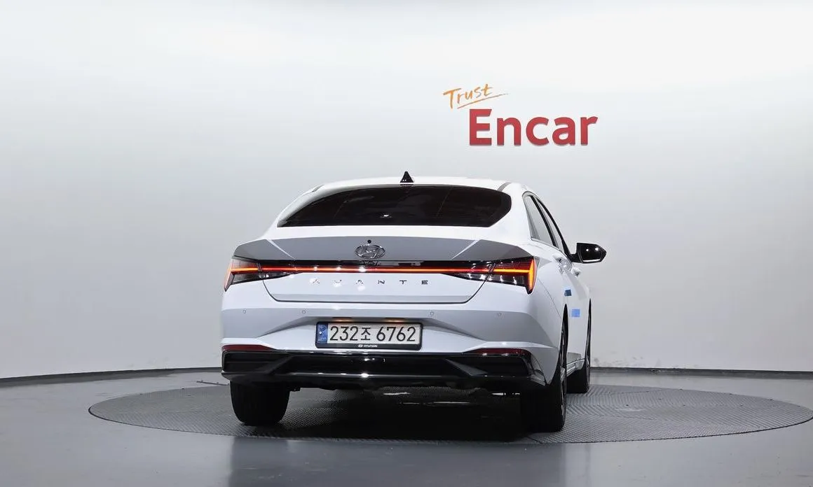 Hyundai AVANTE — фото 2