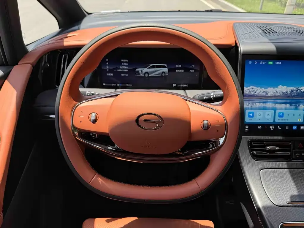 GAC Motor Trumpchi M8 — фото 2